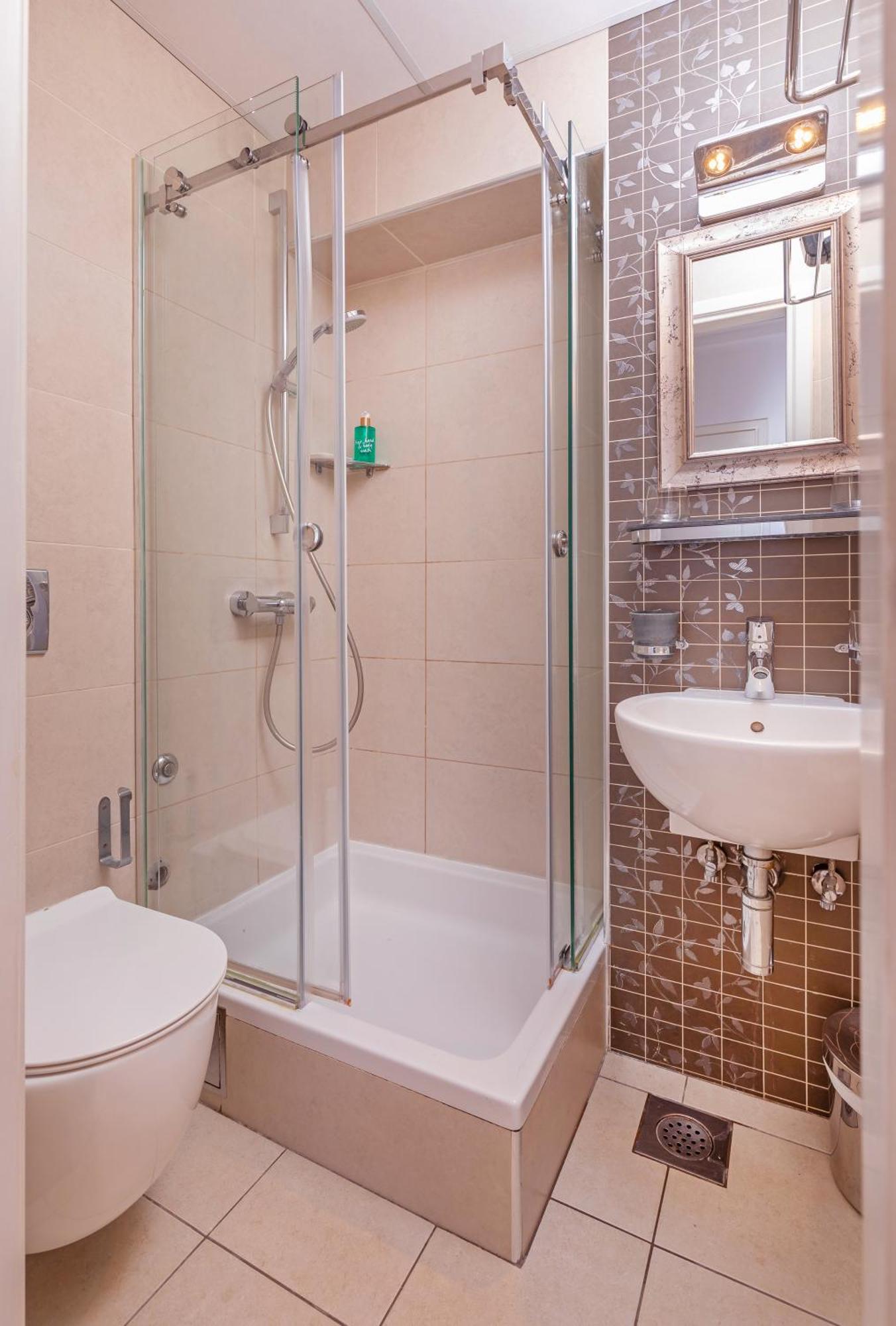 Roko House Apartment *