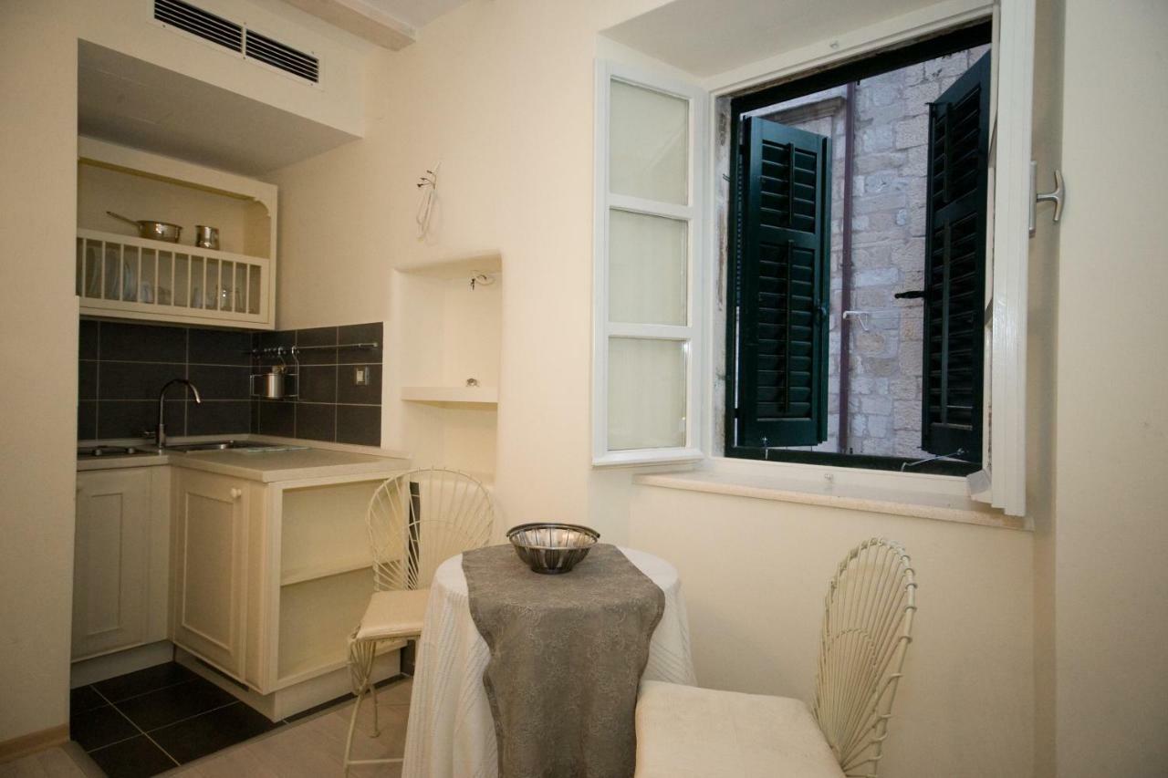 Roko House Apartment *